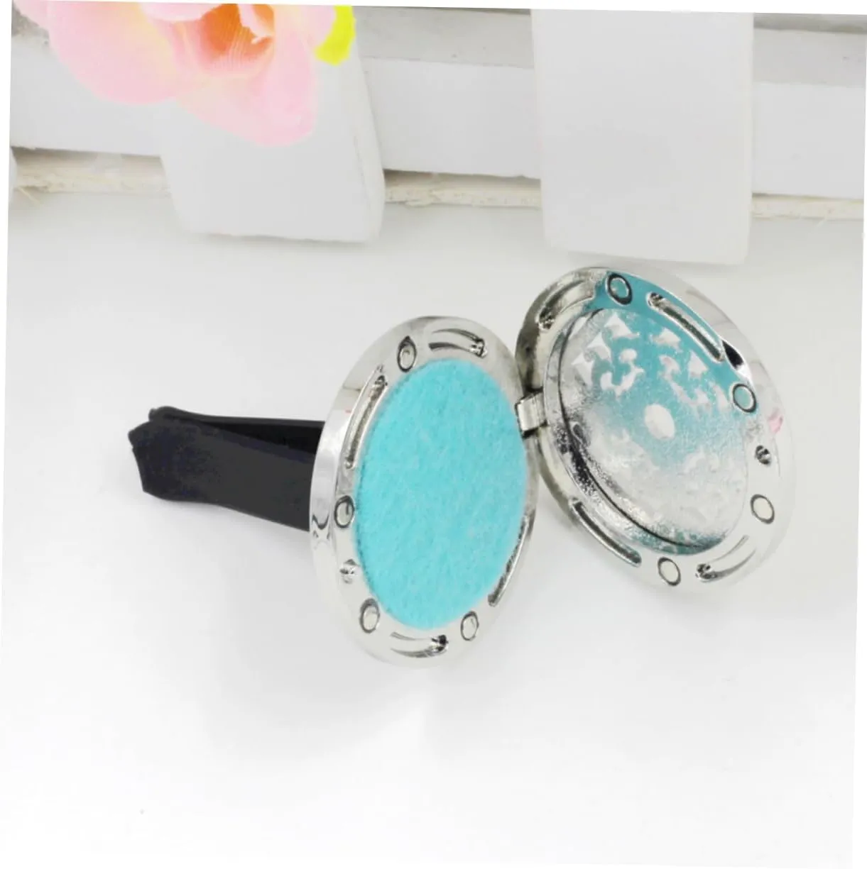 Car Fragrance Diffuser Clip Stylish Perfume Clamp for Vent Diffuser with Refill Pad for Cars Homes Offices